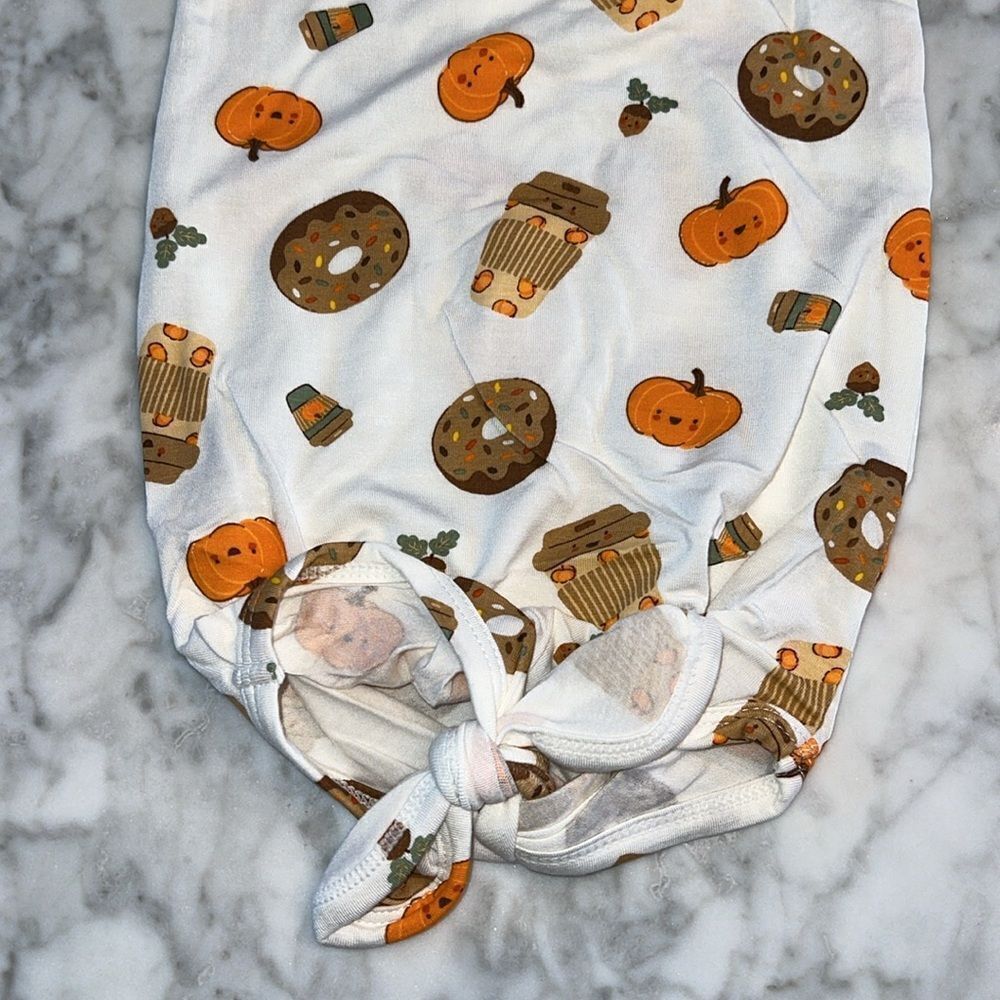 NWT ANGEL DEAD PUMPKIN THANKSGIVING KNOTTED GOWN 0/3M - Picture 2 of 4